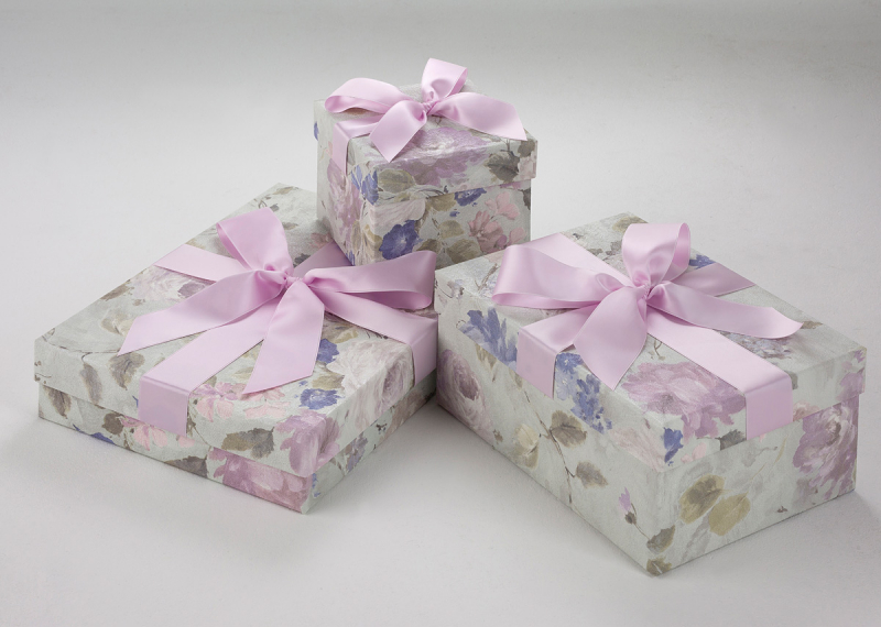 Die Accessoires-Boxen Mint Flora sind auch ein wunderbares Hochzeitsgeschenk.